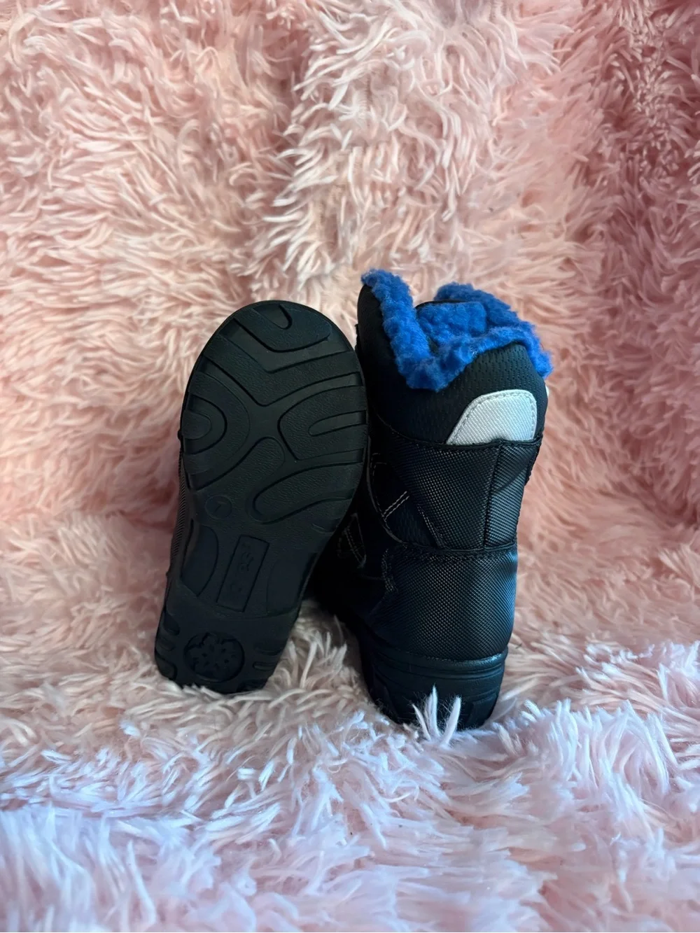 totes Kids Black Snow Boots with Blue Faux Fur